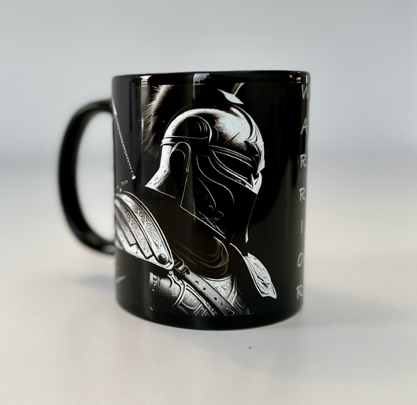 Taza War Blades - Guerrero (Negro)